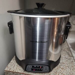Best Non Toxic Slow Cooker For Kitchen: To Keep Family Safe